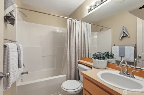 15325 SE 155th Place Renton WA 98058