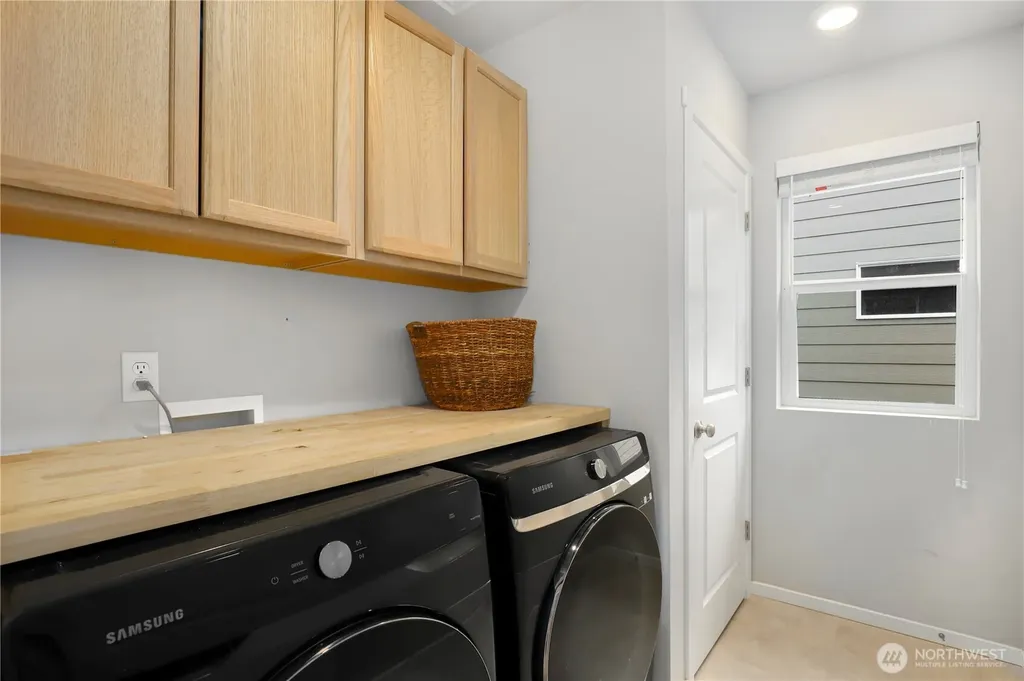 18708 Emmons Court E Puyallup WA 98374