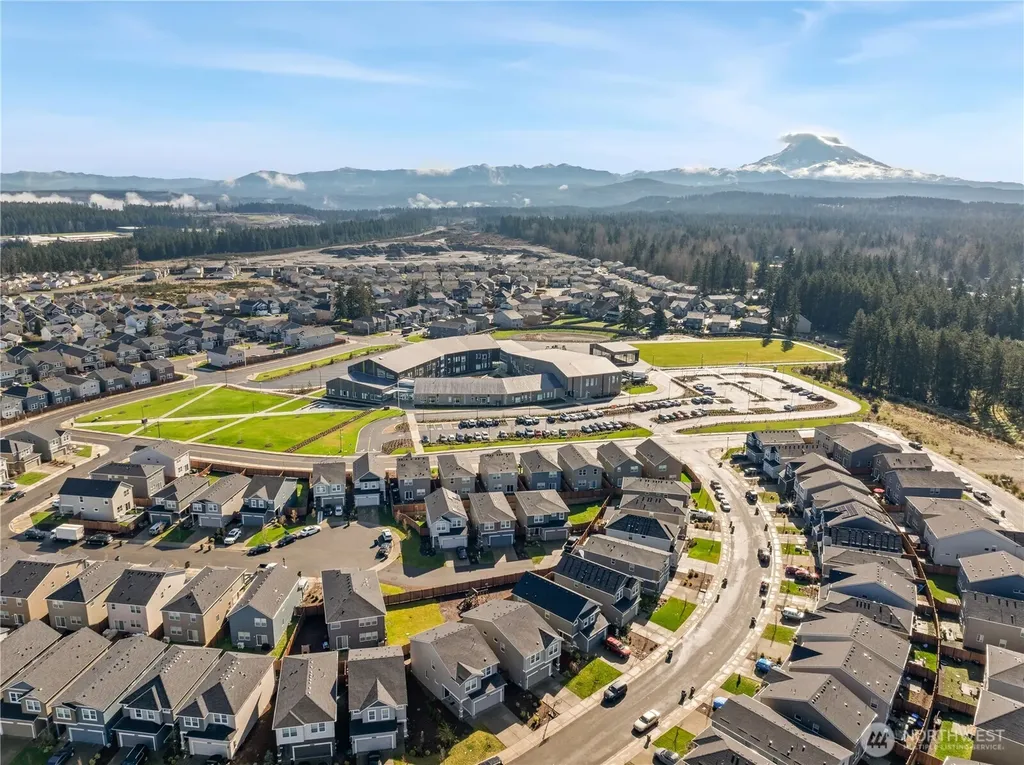18708 Emmons Court E Puyallup WA 98374