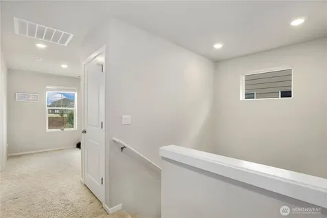 18708 Emmons Court E Puyallup WA 98374