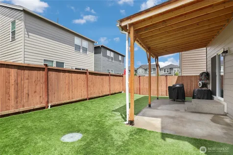18708 Emmons Court E Puyallup WA 98374
