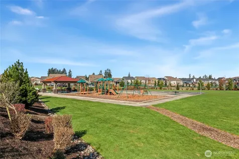 18708 Emmons Court E Puyallup WA 98374
