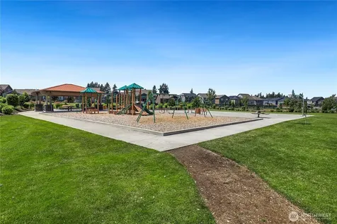 18708 Emmons Court E Puyallup WA 98374