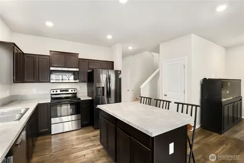 18708 Emmons Court E Puyallup WA 98374