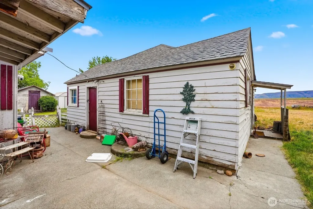 1580 N Cottonwood Road Yakima WA 98908