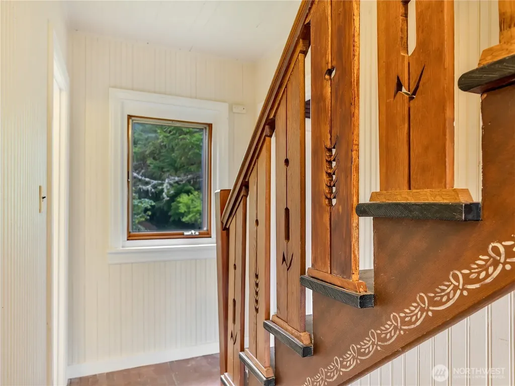6112 V Place Long Beach WA 98631