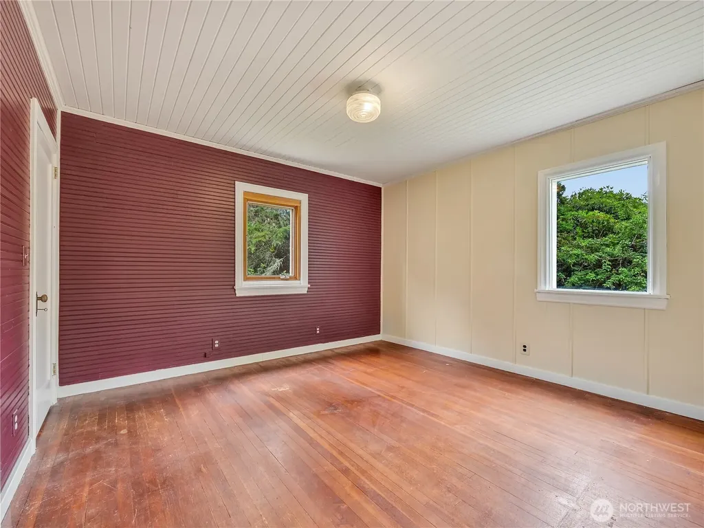 6112 V Place Long Beach WA 98631