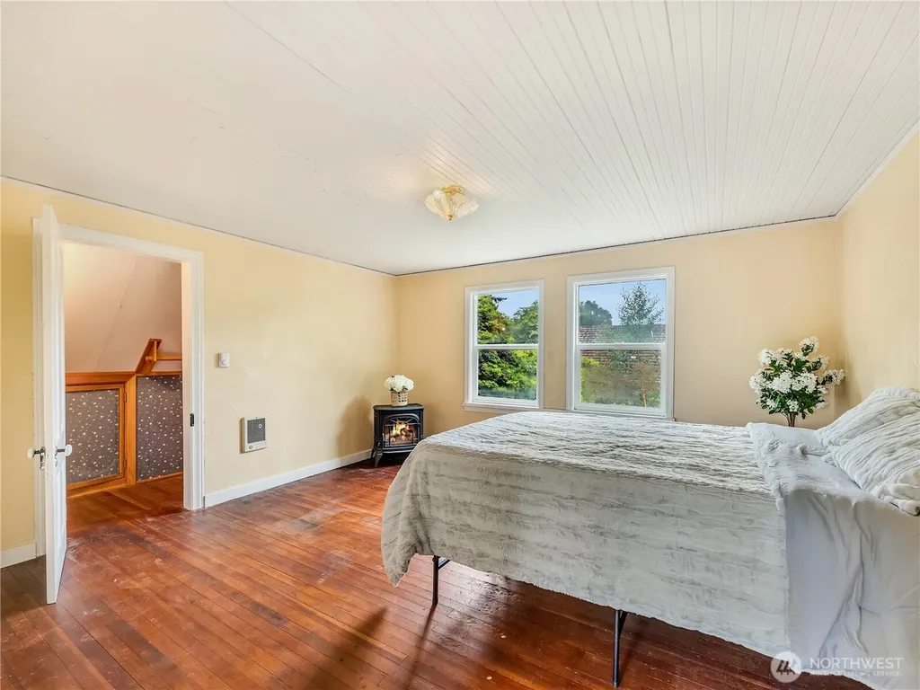 6112 V Place Long Beach WA 98631