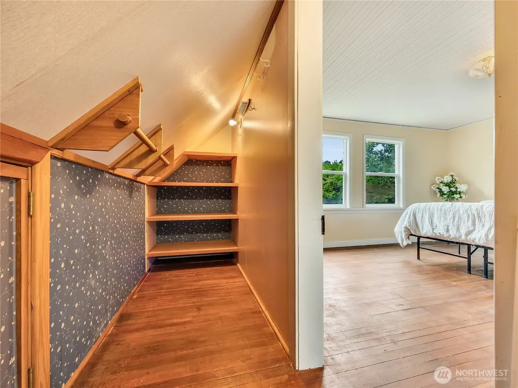 6112 V Place Long Beach WA 98631