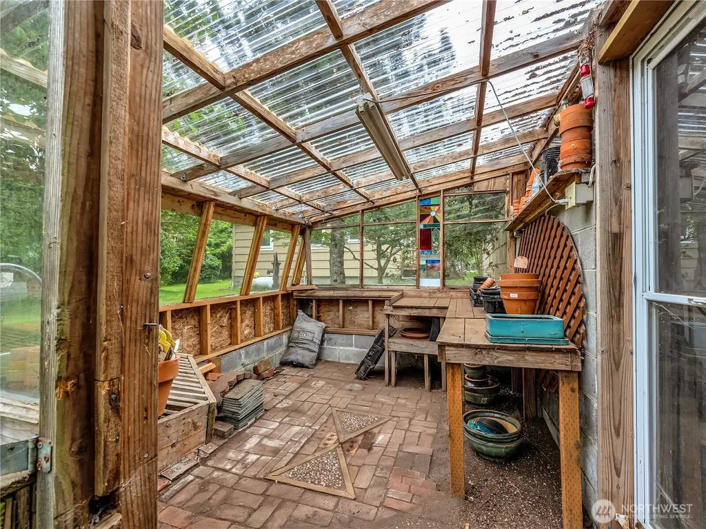 6112 V Place Long Beach WA 98631