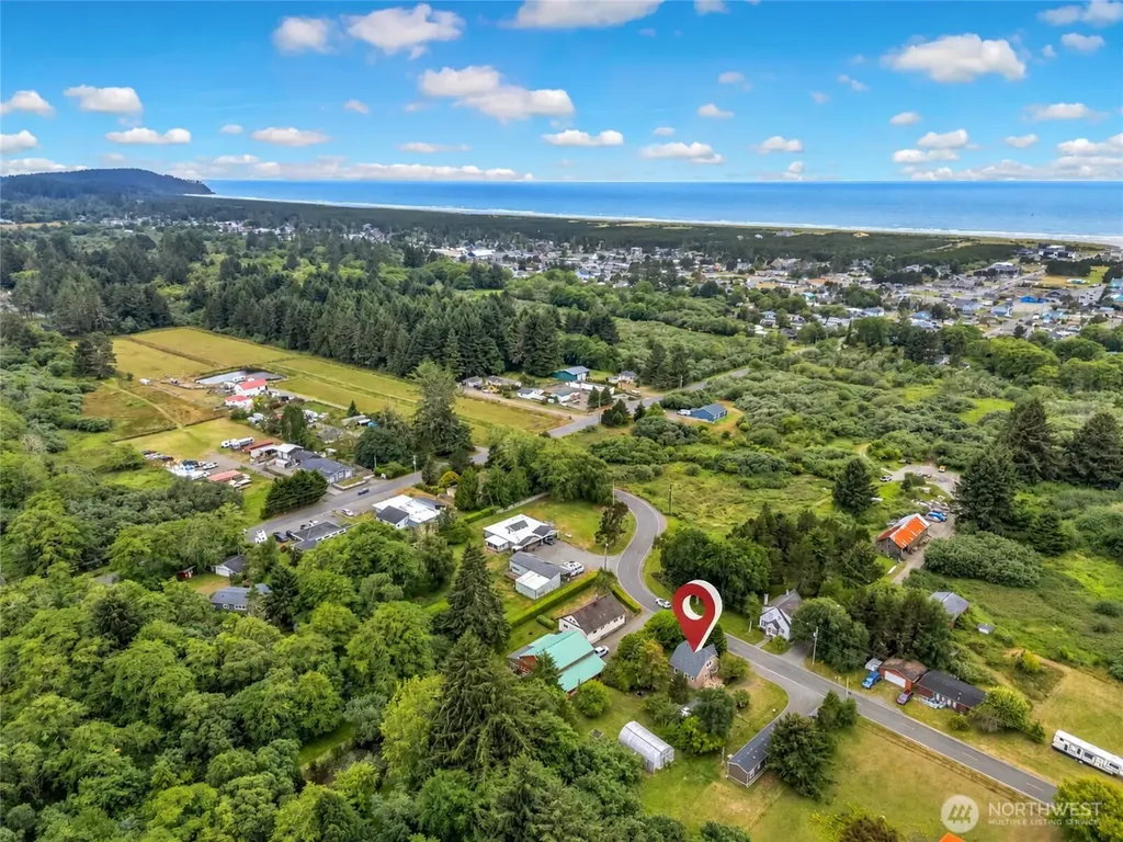 6112 V Place Long Beach WA 98631