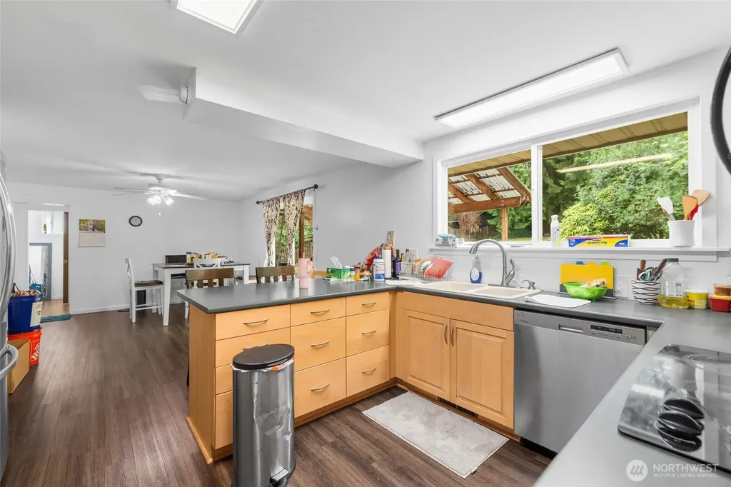 3910 Pueblo Heights Mount Vernon WA 98273