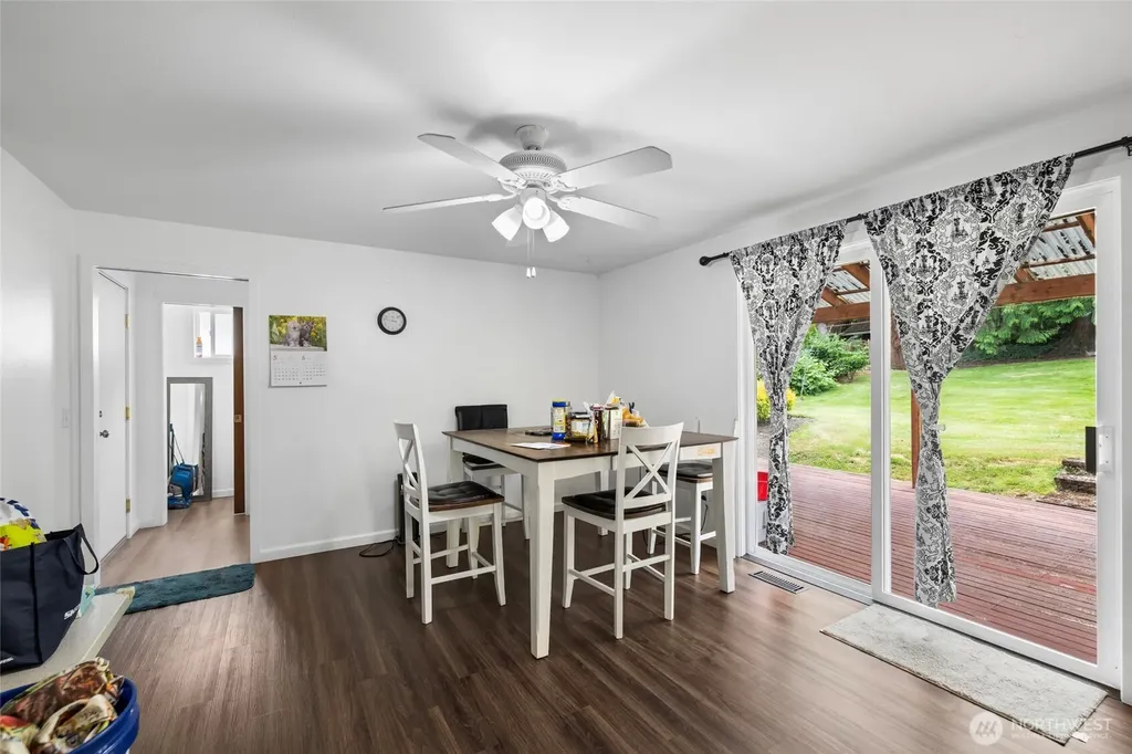 3910 Pueblo Heights Mount Vernon WA 98273