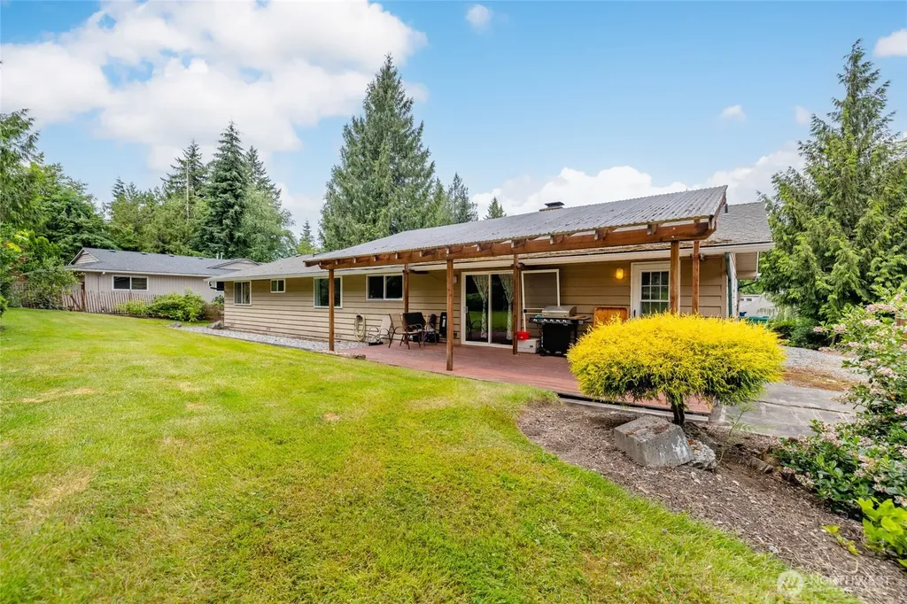 3910 Pueblo Heights Mount Vernon WA 98273