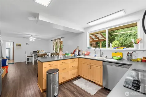 3910 Pueblo Heights Mount Vernon WA 98273
