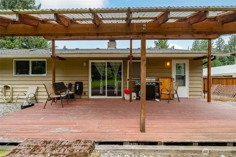 3910 Pueblo Heights Mount Vernon WA 98273