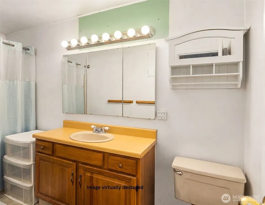 8255 30th Avenue NE Seattle WA 98115