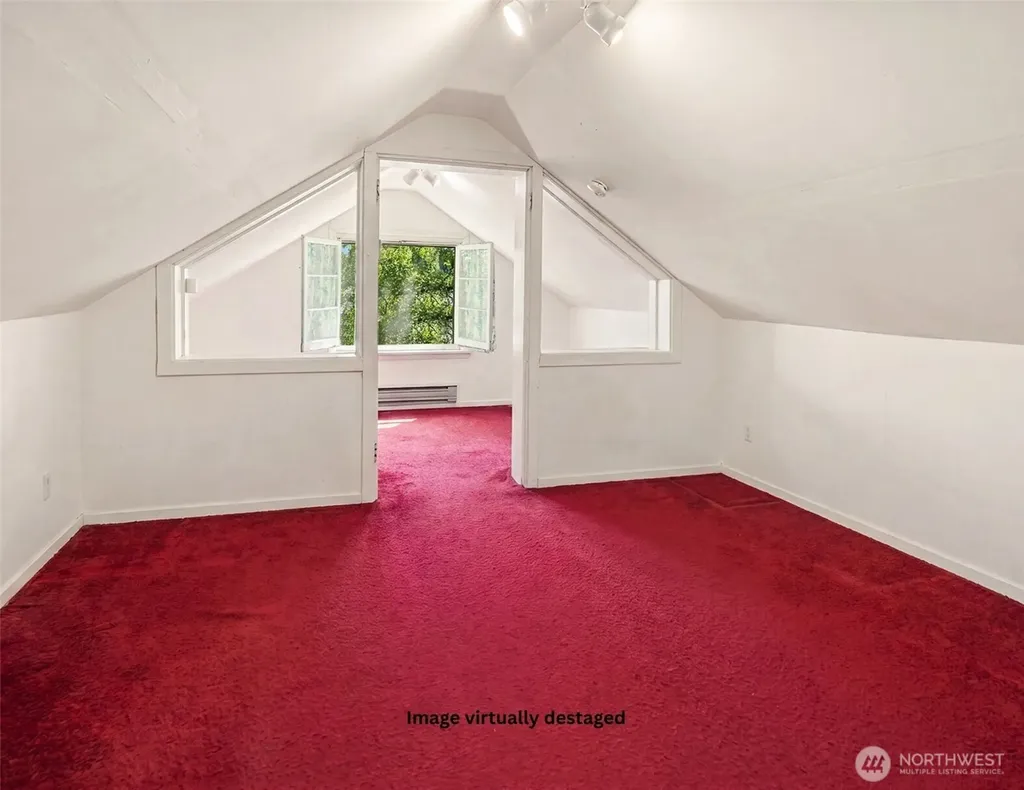8255 30th Avenue NE Seattle WA 98115