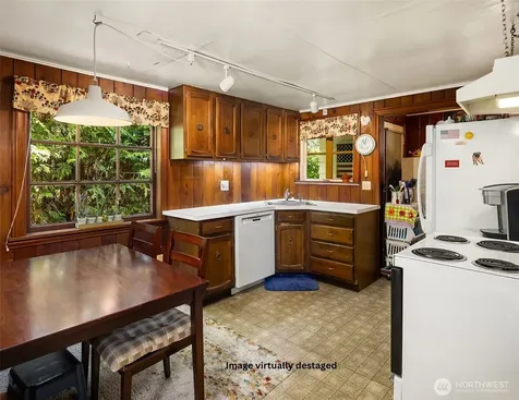 8255 30th Avenue NE Seattle WA 98115