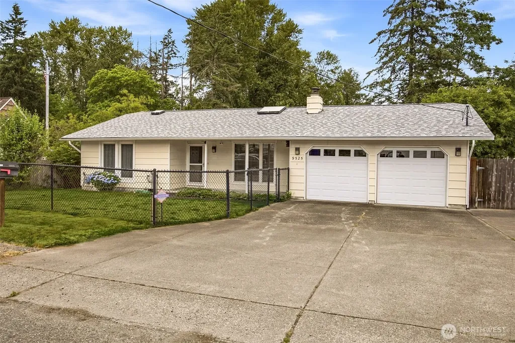 9525 E E Street Tacoma WA 98445