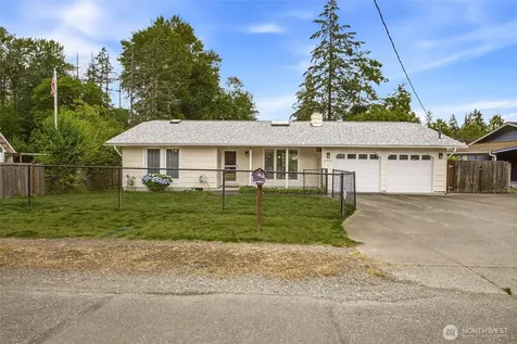 9525 E E Street Tacoma WA 98445