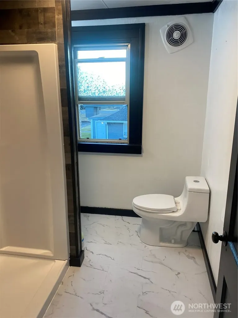 703 W Railroad Shelton WA 98584