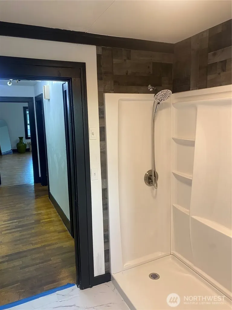 703 W Railroad Shelton WA 98584