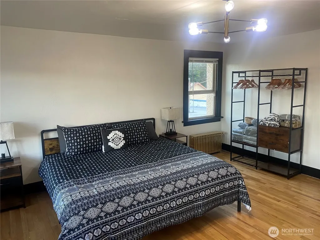703 W Railroad Shelton WA 98584