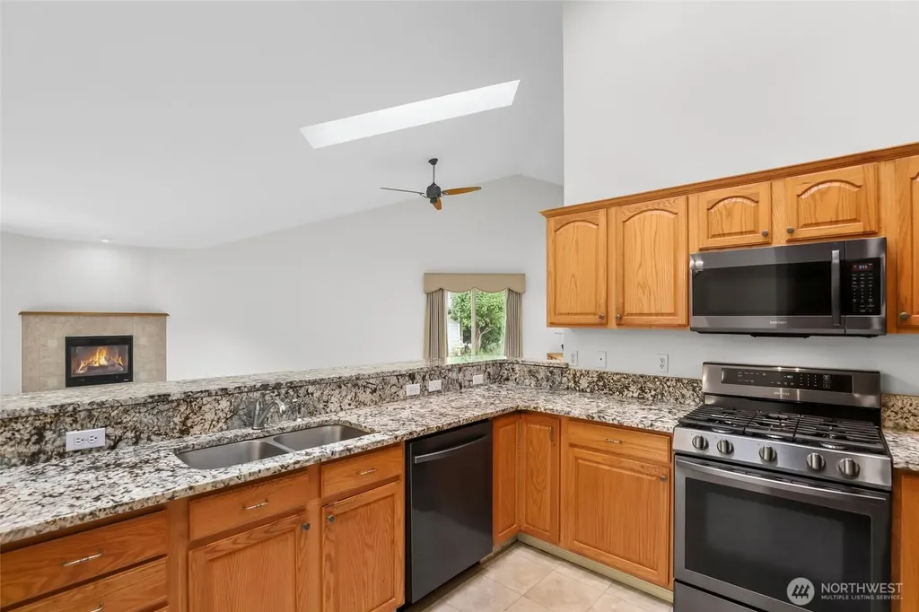 19019 104th Avenue E Puyallup WA 98374