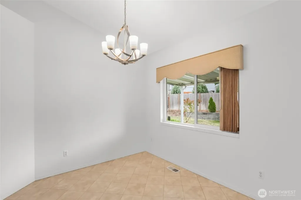 19019 104th Avenue E Puyallup WA 98374