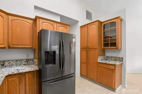 19019 104th Avenue E Puyallup WA 98374