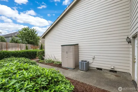 19019 104th Avenue E Puyallup WA 98374