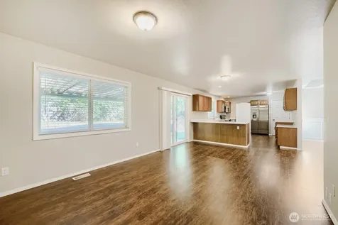 9410 62nd Avenue Ct E Puyallup WA 98371