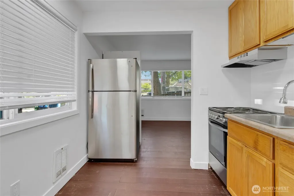 417 23rd Avenue Seattle WA 98122