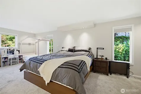 17353 191st Avenue NE Woodinville WA 98072