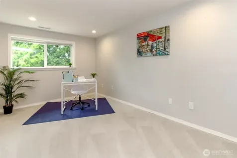 3716 SW 328th Place Puyallup WA 98023