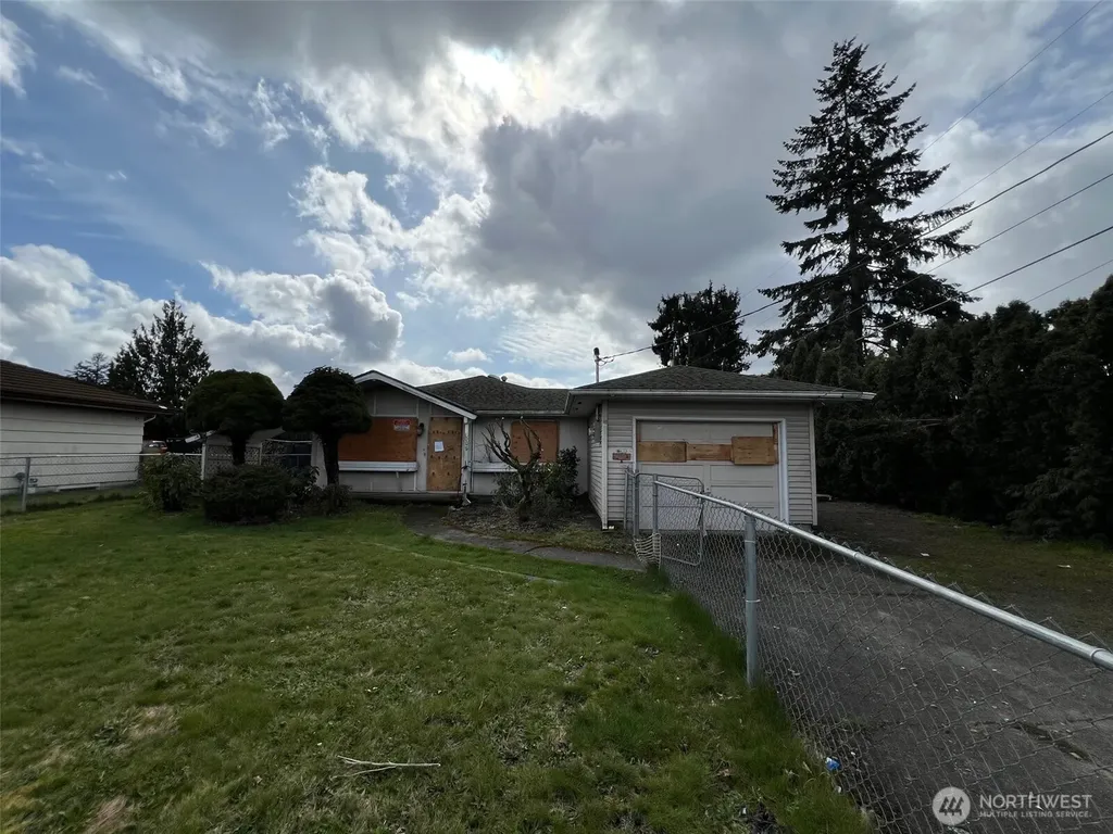 1006 17th Street SE Auburn WA 98002