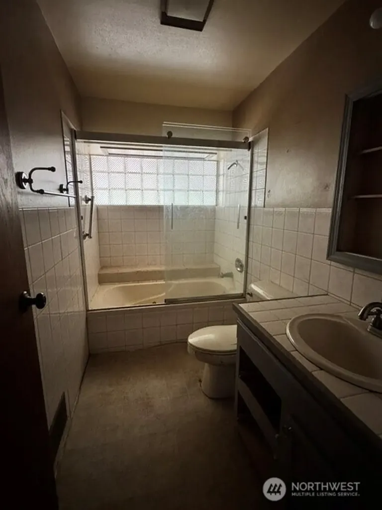 1006 17th Street SE Auburn WA 98002