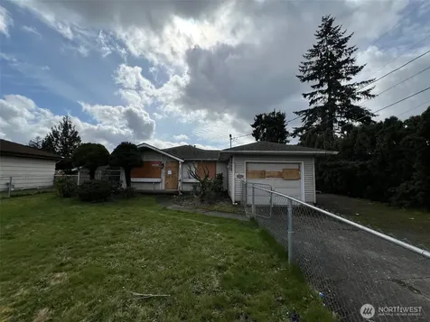 1006 17th Street SE Auburn WA 98002
