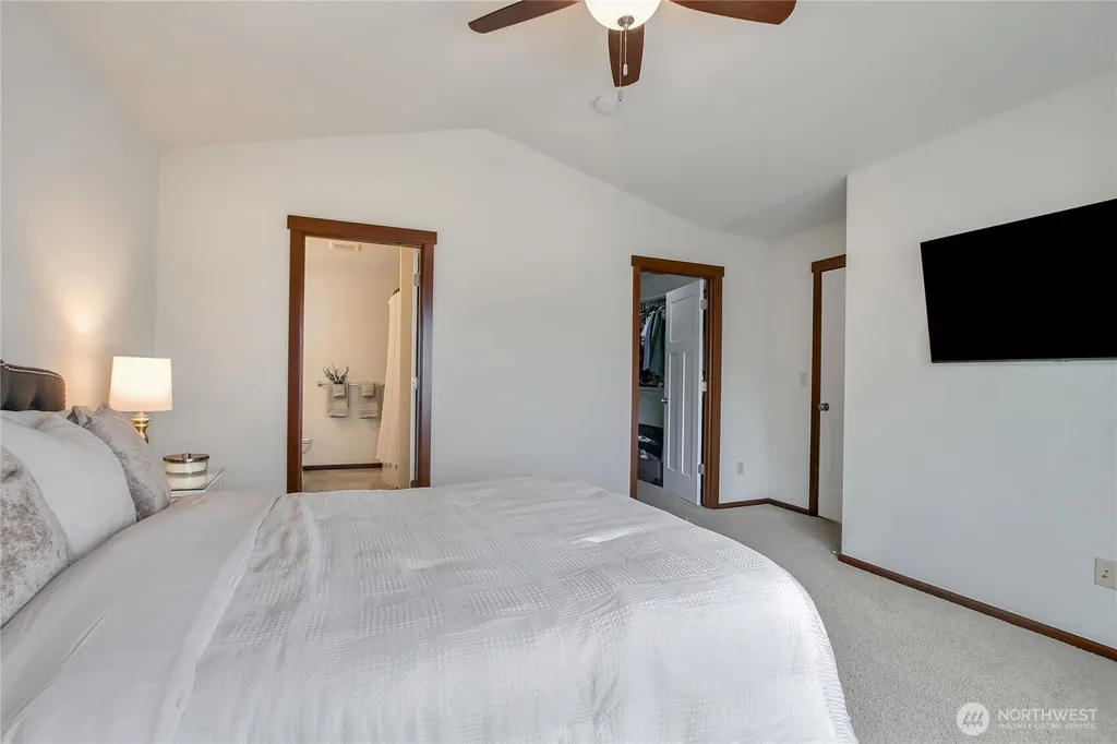 20912 2nd Avenue W Lynnwood WA 98036