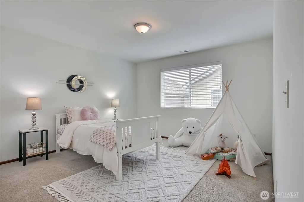 20912 2nd Avenue W Lynnwood WA 98036