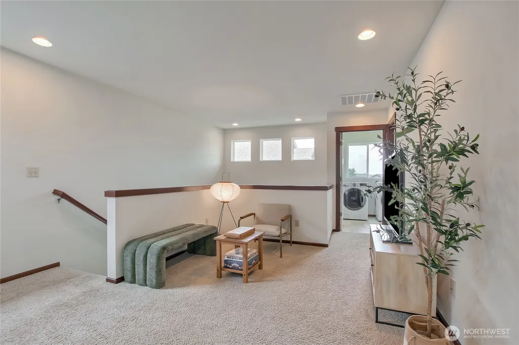 20912 2nd Avenue W Lynnwood WA 98036