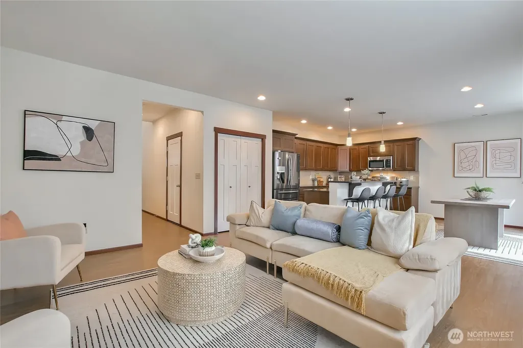 20912 2nd Avenue W Lynnwood WA 98036