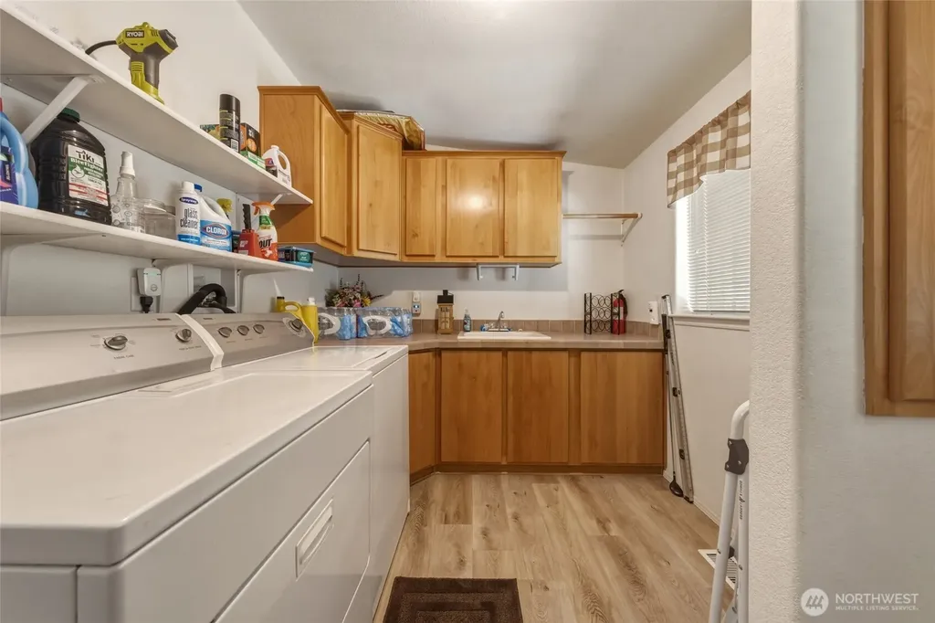 1419 Topaz Walla Walla WA 99362