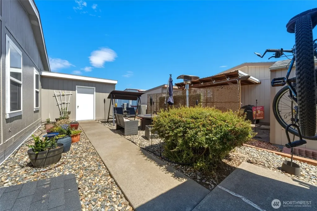 1419 Topaz Walla Walla WA 99362