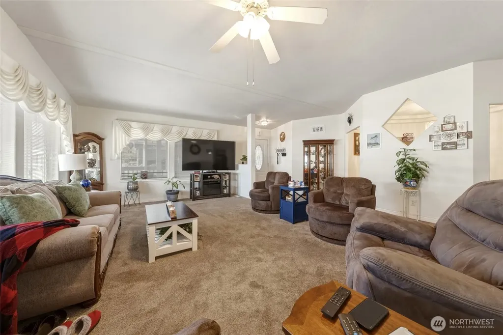 1419 Topaz Walla Walla WA 99362