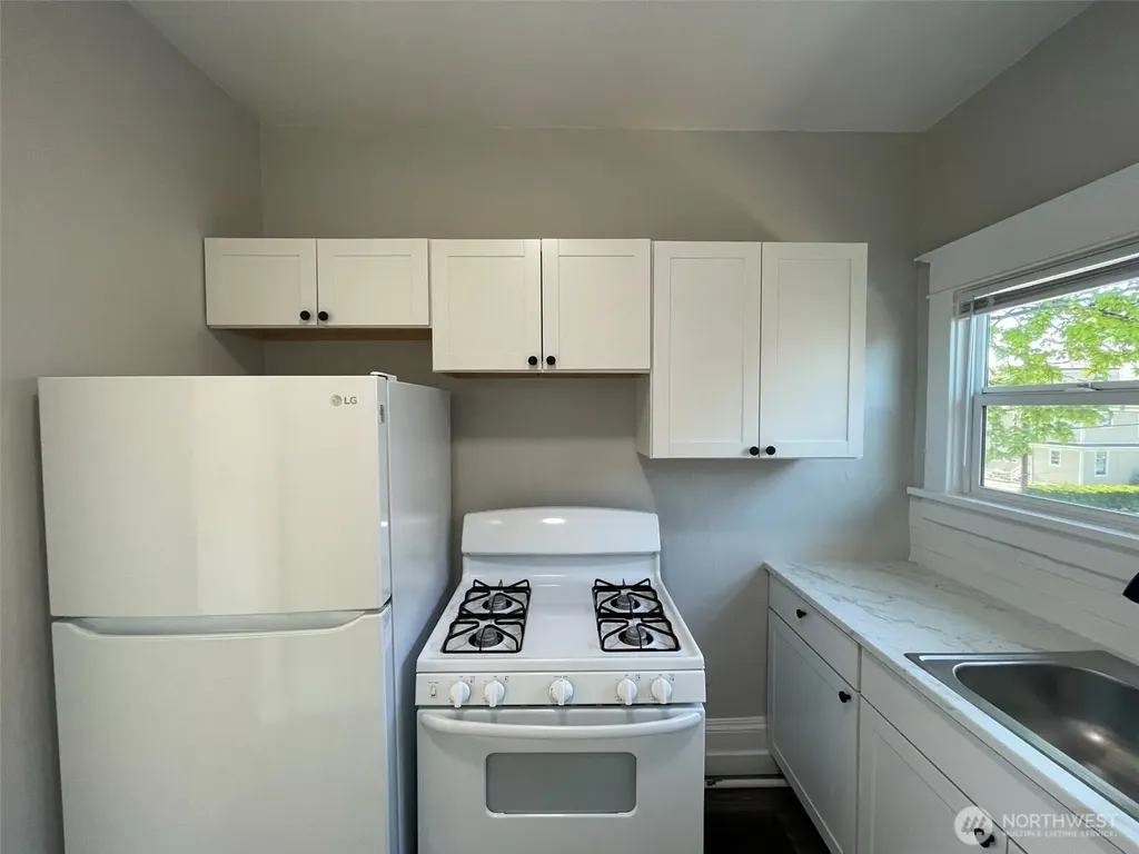 2232 Hoyt Avenue Everett WA 98201