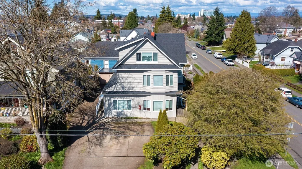 2232 Hoyt Avenue Everett WA 98201