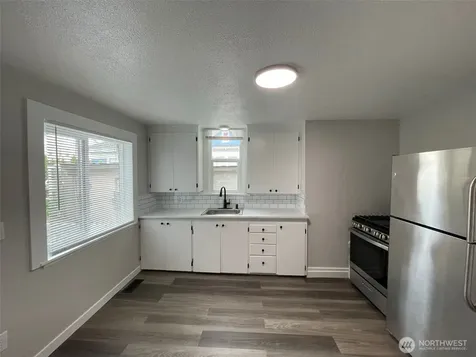 2232 Hoyt Avenue Everett WA 98201