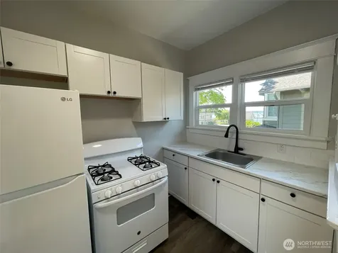 2232 Hoyt Avenue Everett WA 98201